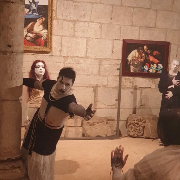 Caravaggio miss dronio in love - immagine 2